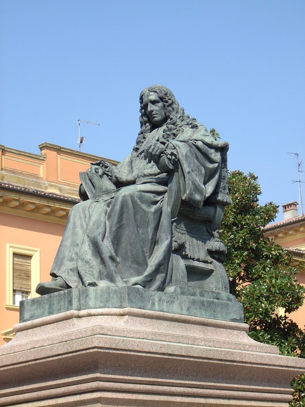 Marcello Malpighi's monument, Crevalcore, Italy - 02.JPG